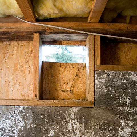 Open Crawl Space Vent